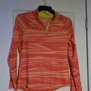 Spalding Size M 1/4 Zip Long Sleeve With Thumb Holes